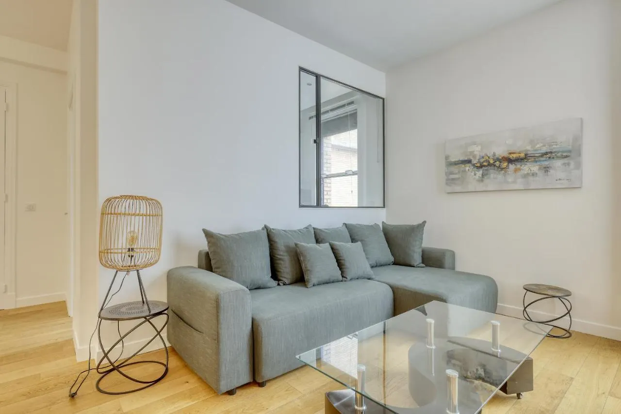 Appartamento Chic And Warm 1 Bd Flat - Heart Of The Luxury 16Th Parigi